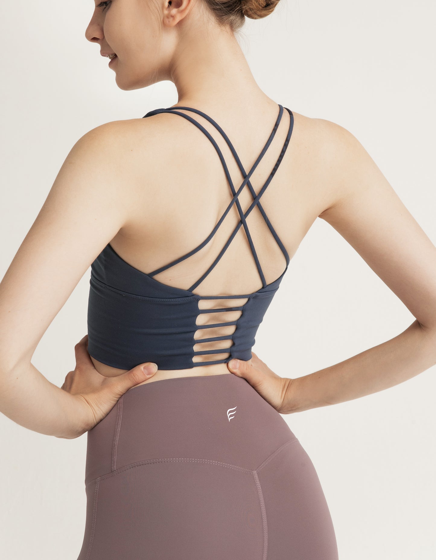 Thin Straps Ladder Crossed Back Beauty Push Up Sports Bra