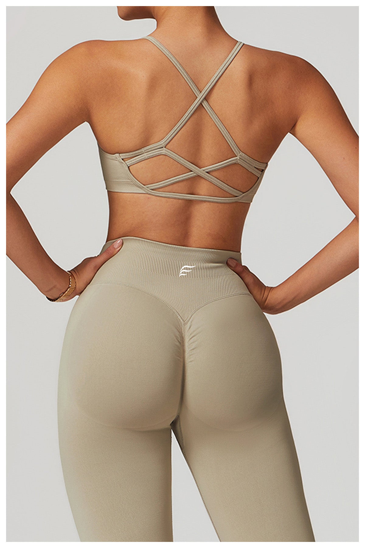 Seamless Knitted Star Crossed Back Beauty Sports Bra