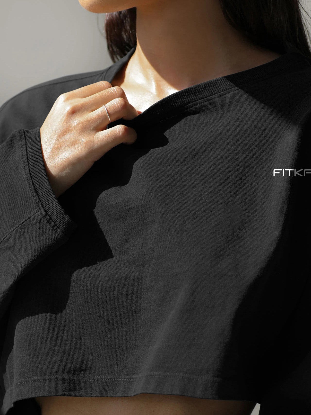 Puffy Long Sleeves Round Neck Crop Top