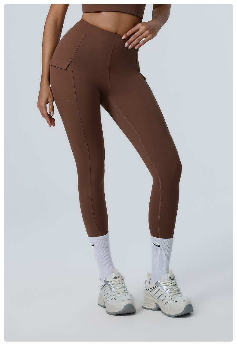 Two Side Pockets Sharp Cut Sports Leggings