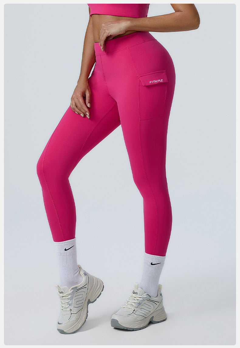 Two Side Pockets Sharp Cut Sports Leggings