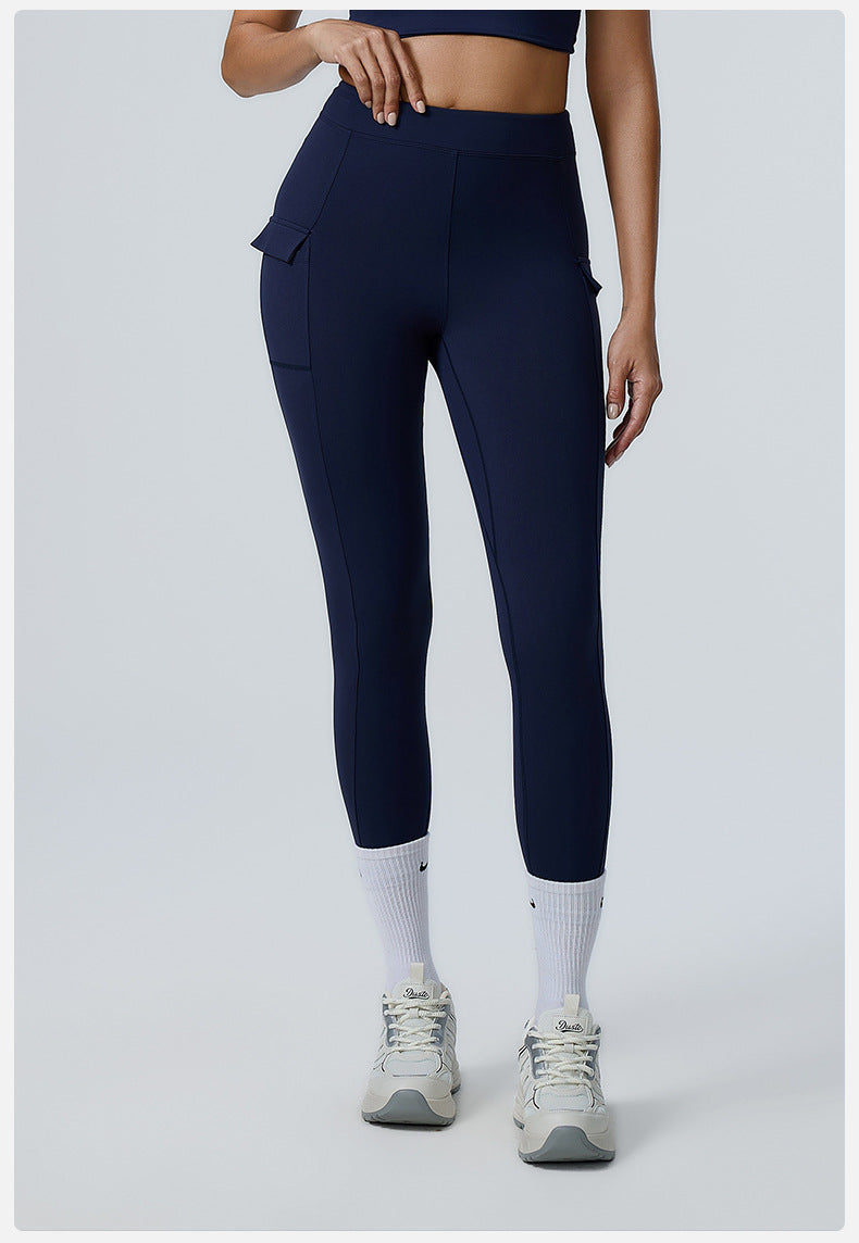 Two Side Pockets Sharp Cut Sports Leggings
