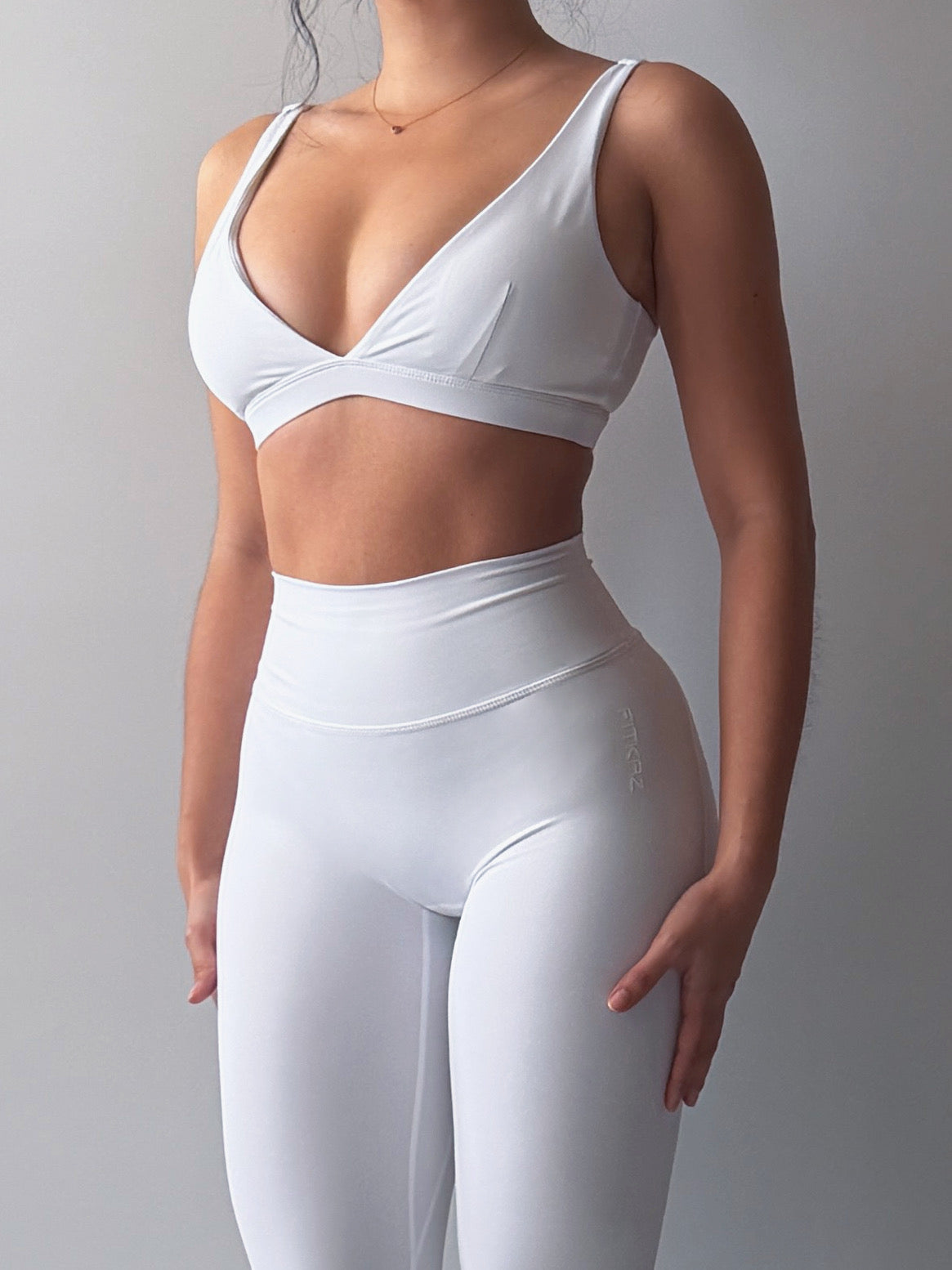 26’ Pilates Queen Push Up Sports Bra Pure White