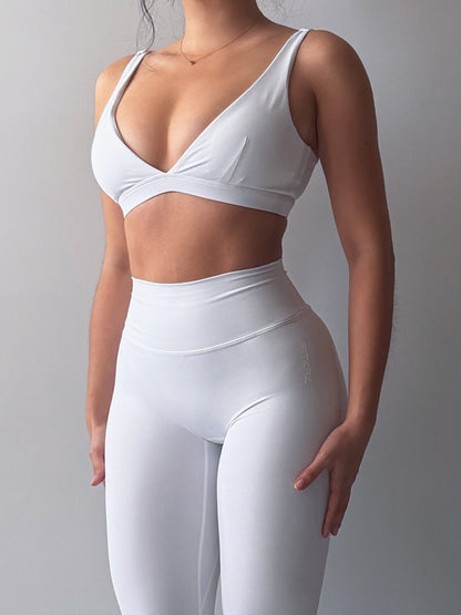 26’ Pilates Queen Push Up Sports Bra Pure White