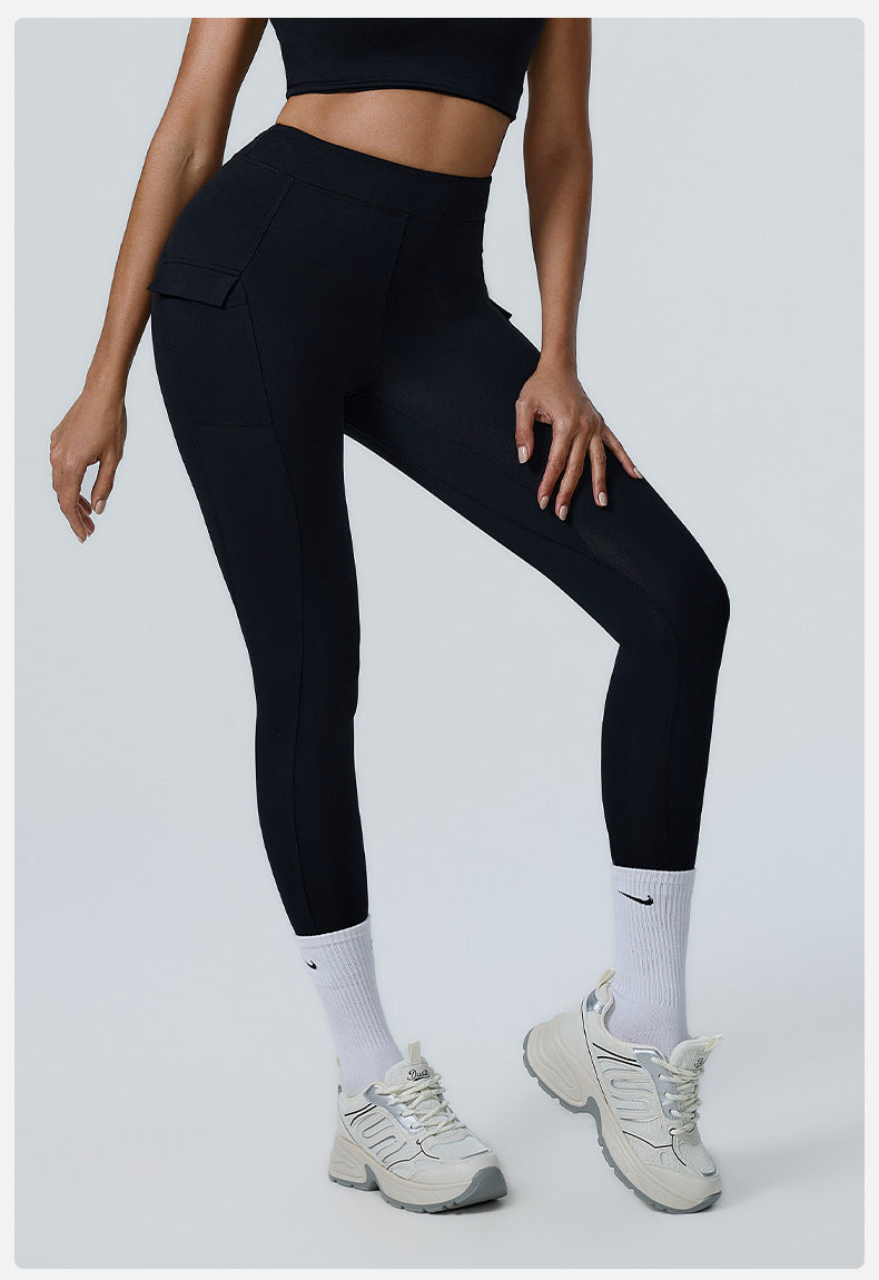 Two Side Pockets Sharp Cut Sports Leggings