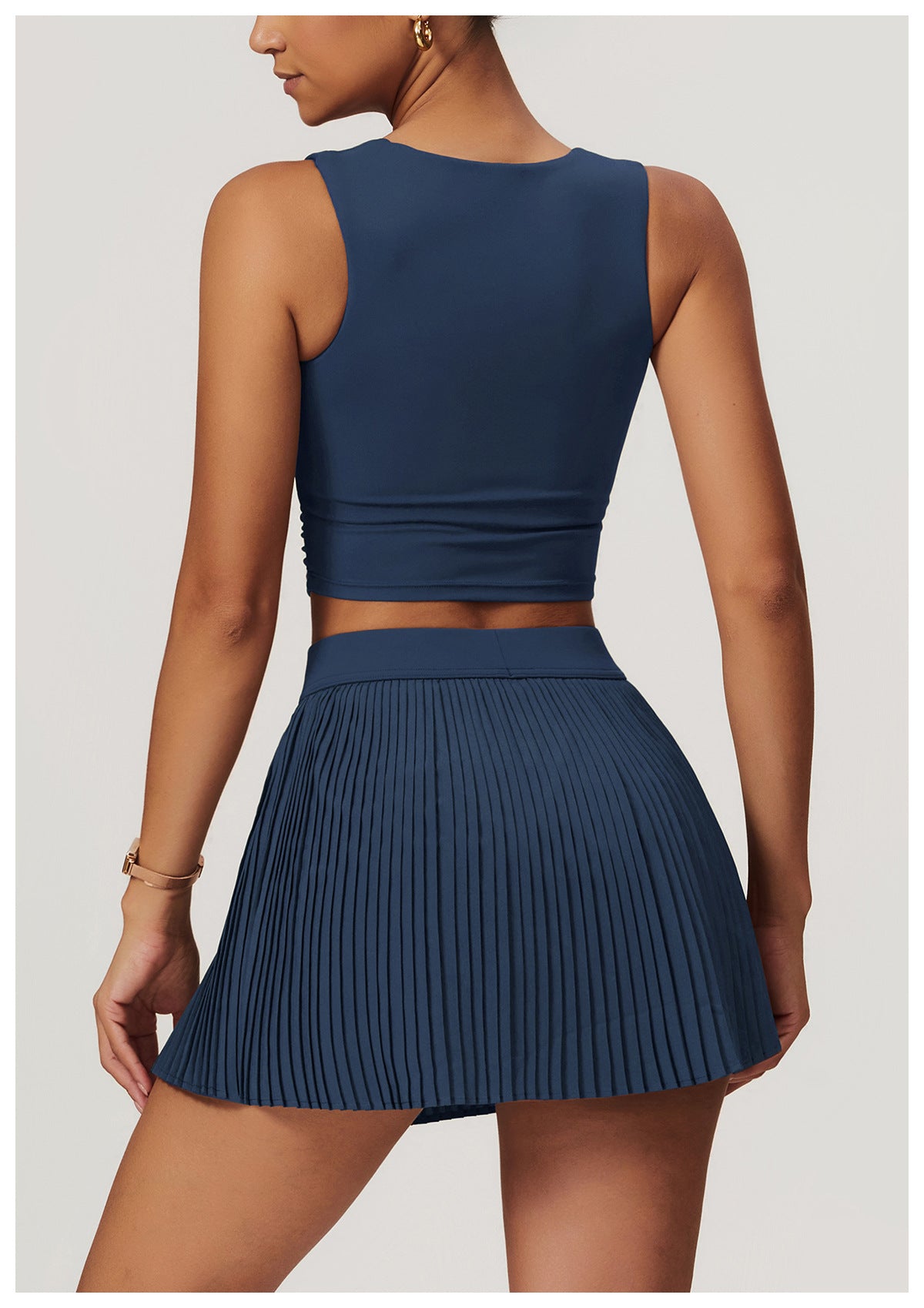 Thick Straps Flat Neck Tank Sports Top